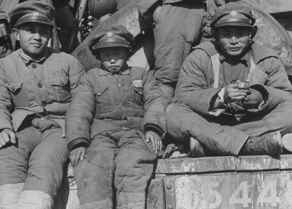 1947年的国军罕见前线生活老照片最后一张让人心酸
