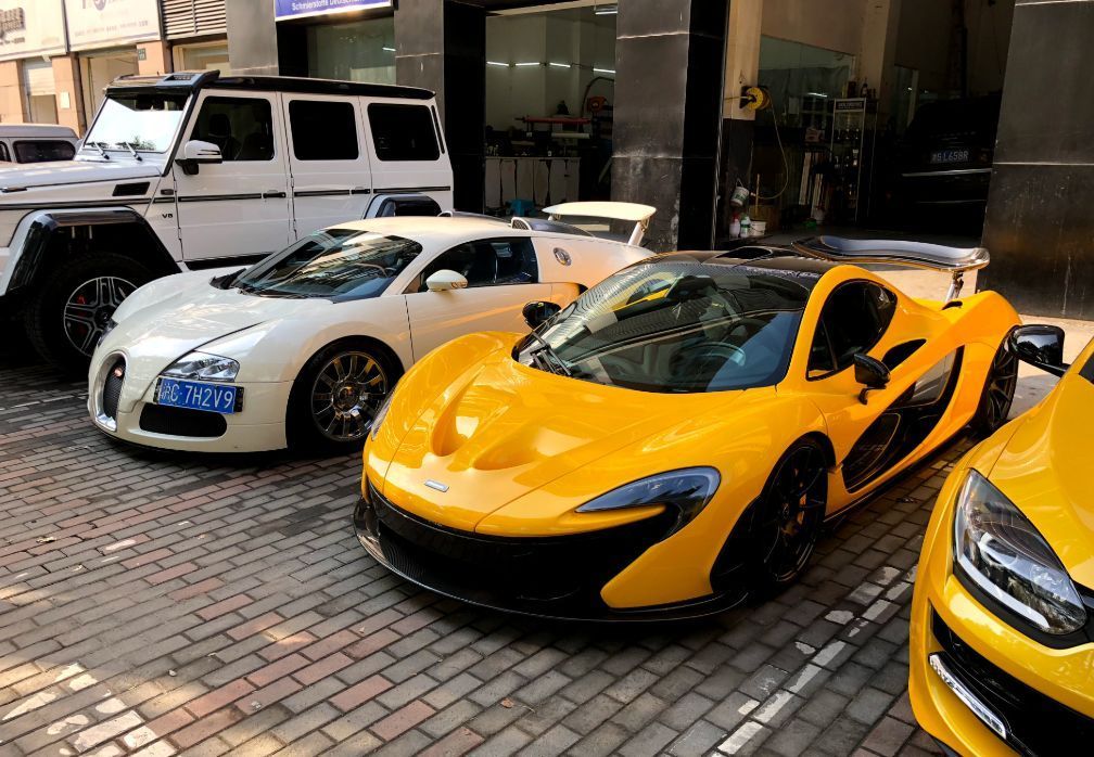 国内首款上牌布加迪,曾售价2000万,如今出手还需"有缘人"