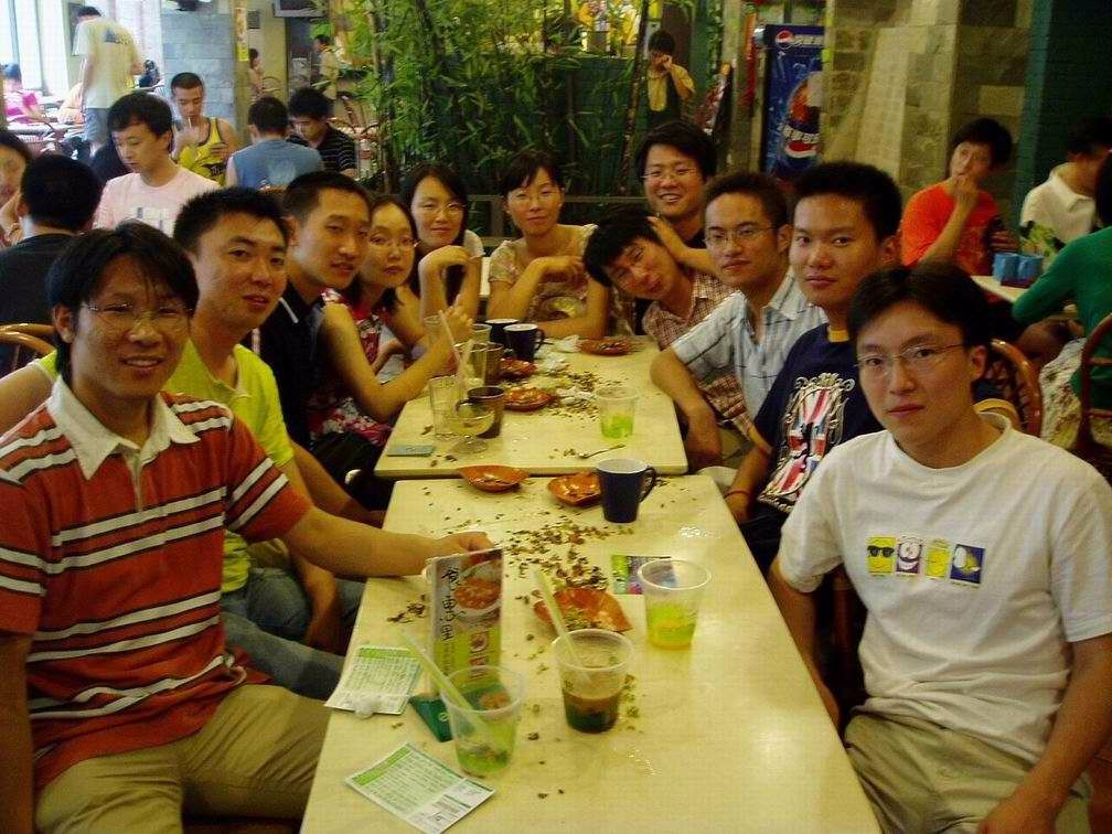 初中同学聚会的变化,5年踩单车,10年坐公交,20年后风水轮流转