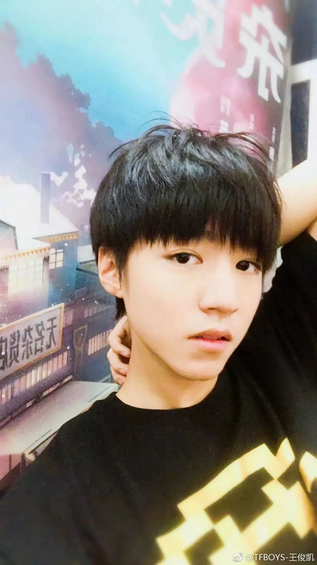 tfboys的自拍,王源可爱王俊凯随意,易烊千玺表情严肃