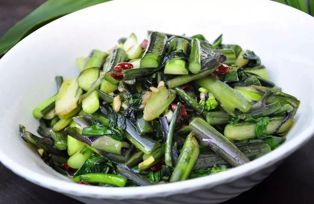 越冷的时候这菜就越好吃清甜中带些苦味是石首冬季必备美食