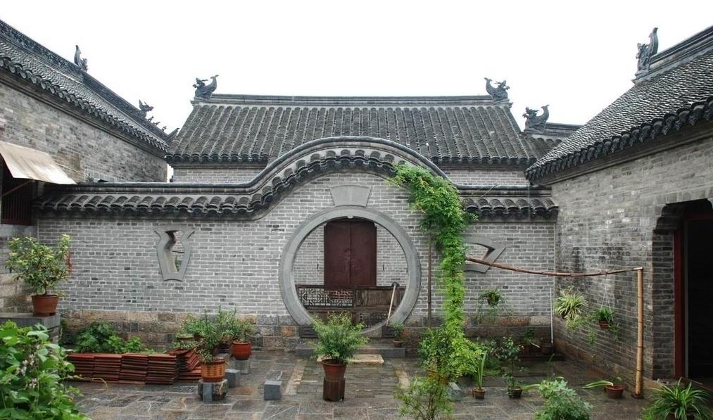 其中,李蟠状元府,崔焘翰林府,郑家大院,余家大院,翟家大院和号称徐州