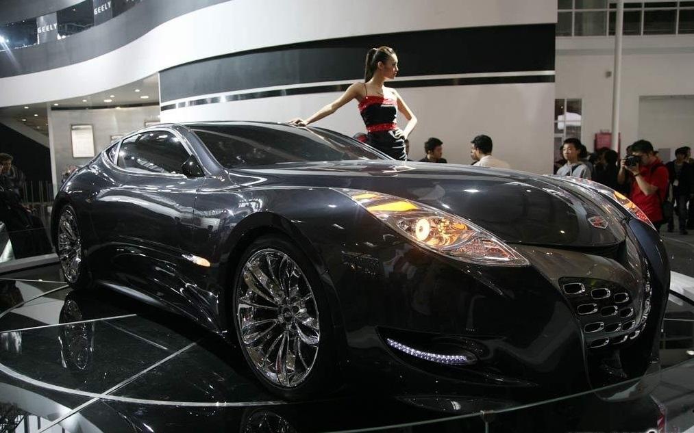 其中,吉利汽车有一款代号为geely gt的概念跑车首次亮相,这款概念车