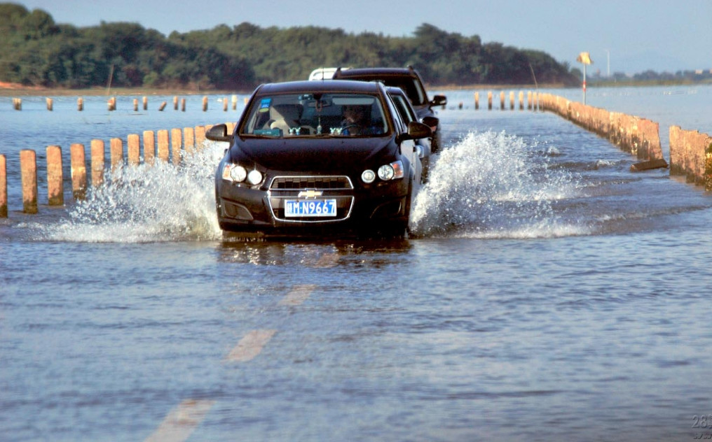 中国最美水下公路,简直是新手司机的噩梦,20年以下驾龄不敢过