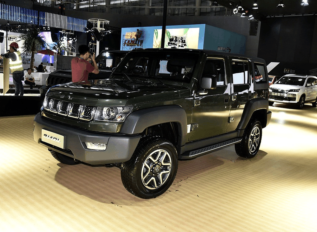 北京bj40l五门柴油版亮相于1月20号上市外观配置再度升级