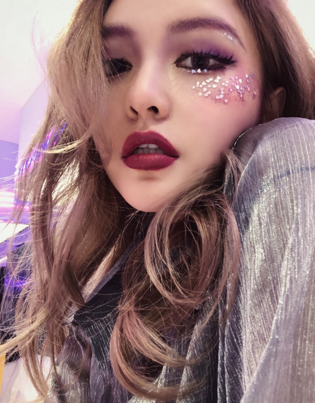 罗志祥女友周扬青晒美照,妆容魅惑很撩人