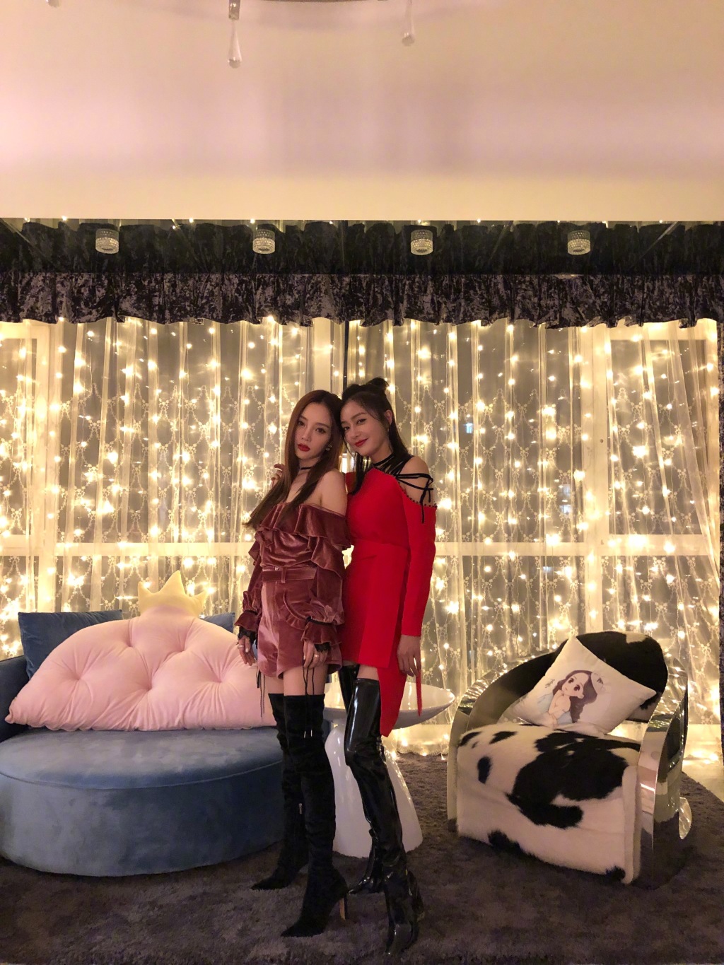 马苏李小璐同框,姐妹团尴尬撞脸,网友:还以为是网红少妇聚会!