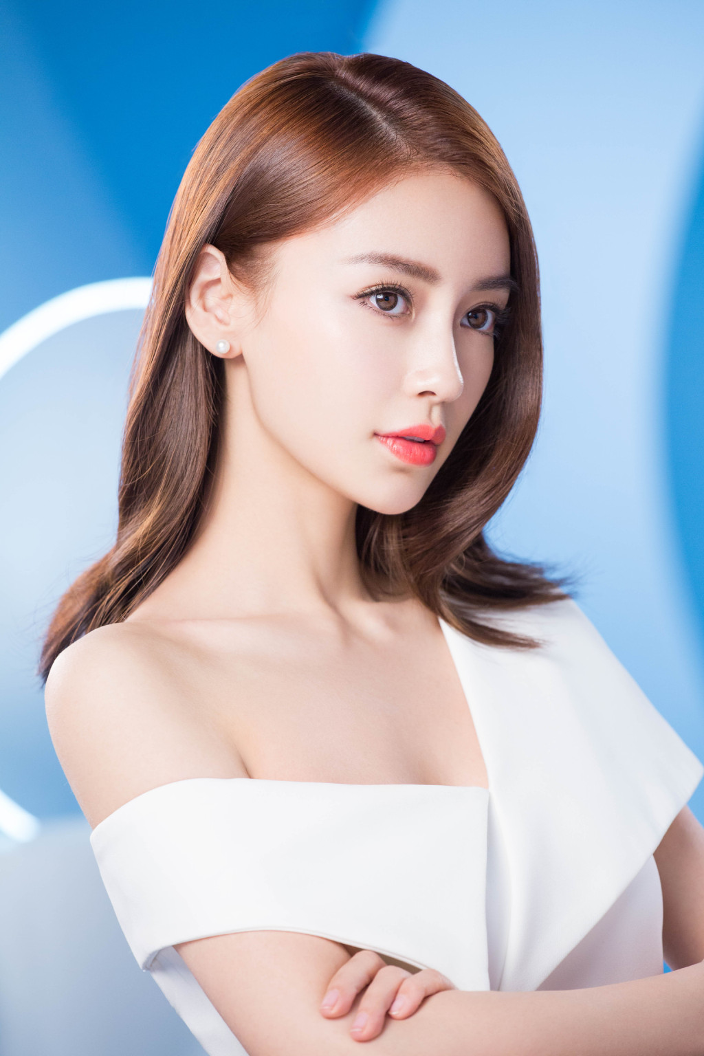 Angelababy杨颖代言拍摄高清美图公开 花絮也是时尚大片|花絮|美图|杨颖_新浪新闻
