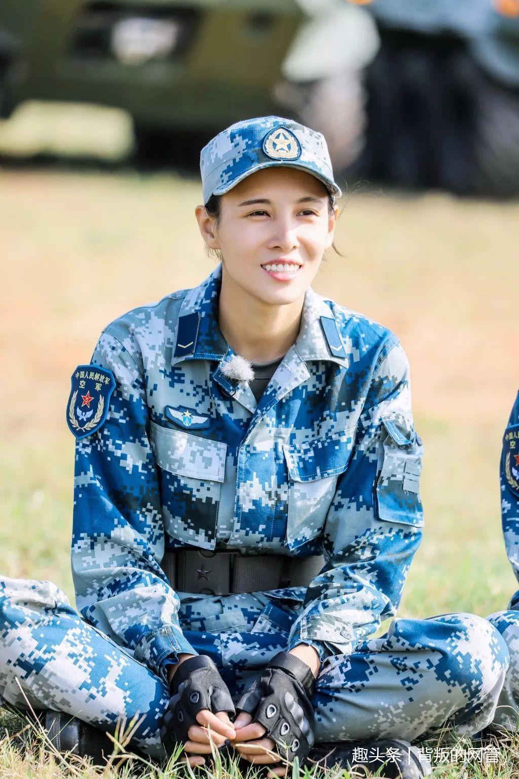 她是最性感的"龙女郎" 也是曾经的跆拳道冠军!