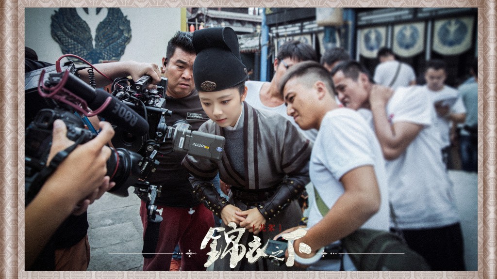 谭松韵《锦衣之下》杀青 首挑古装剧女主眼角眉梢都是戏