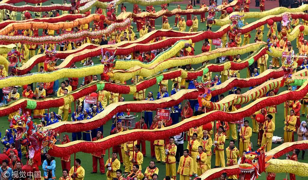 2006年5月,"石阡仡佬族毛龙节"成功入选首批国家级非物质文化遗产保护