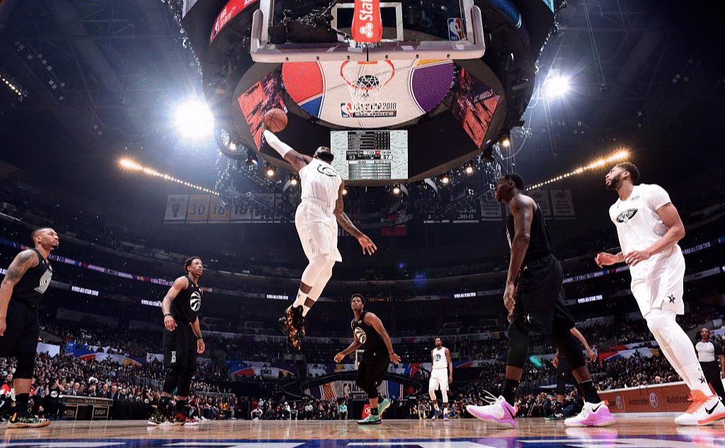 nba全明星赛,轮演员我只服库里队,轮拼命我只服詹姆斯队!