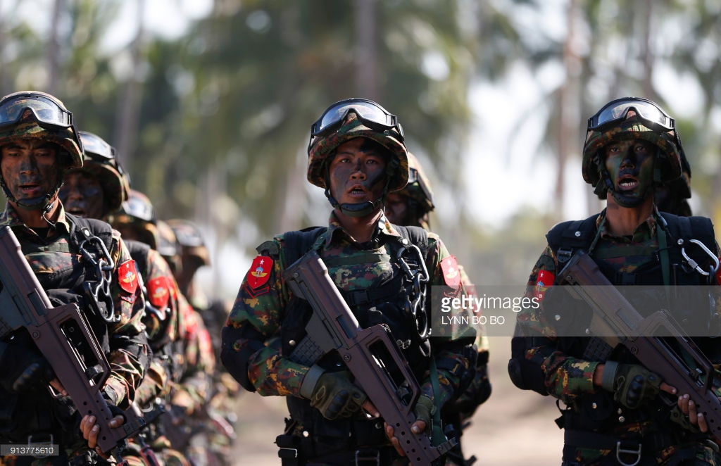 缅甸举行20多年来最大规模演习 8000多名军人参加