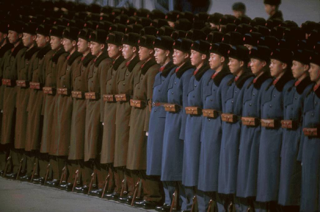 军服|手榴弹|单兵_新浪新闻