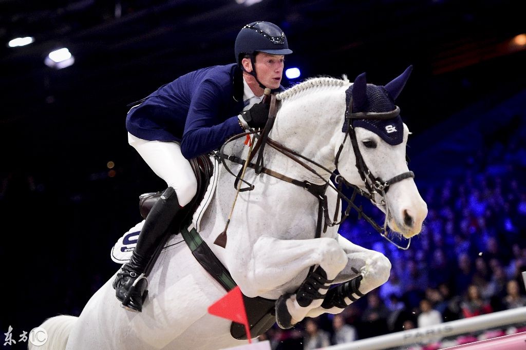 德国骑手丹尼尔迪乌斯精彩的马术表演