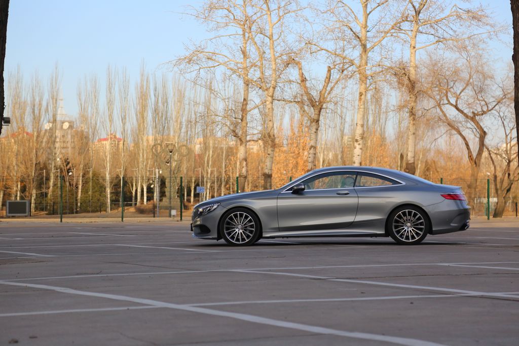 试奔驰s500 coupe 4matic