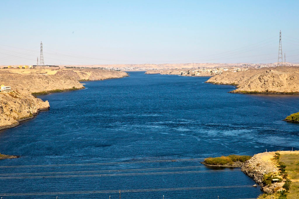 世界七大水坝之一 阿斯旺大坝|阿斯旺大坝|水坝|埃及_新浪新闻