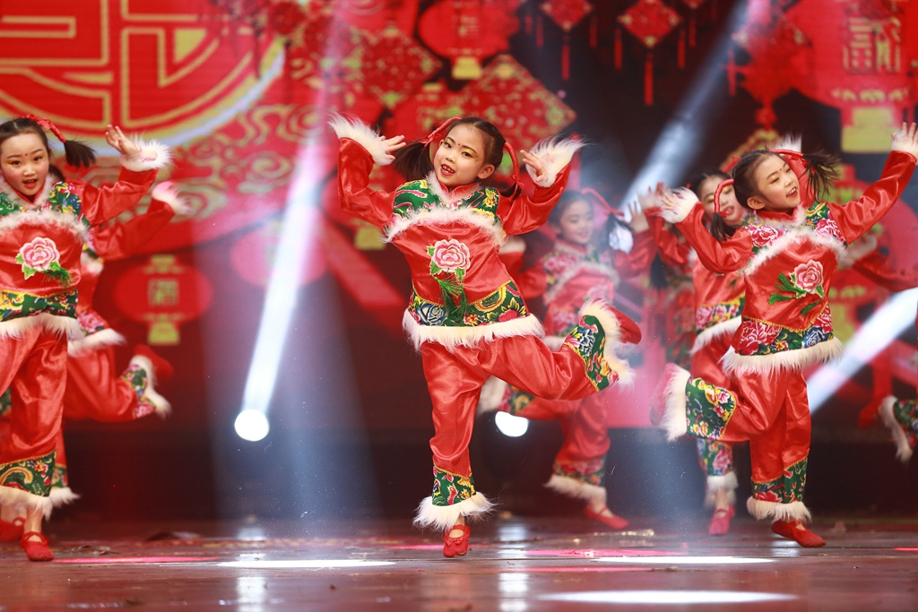 丝路上绽放的石榴花"智冠控股集团"石榴花少儿春晚进入倒计时