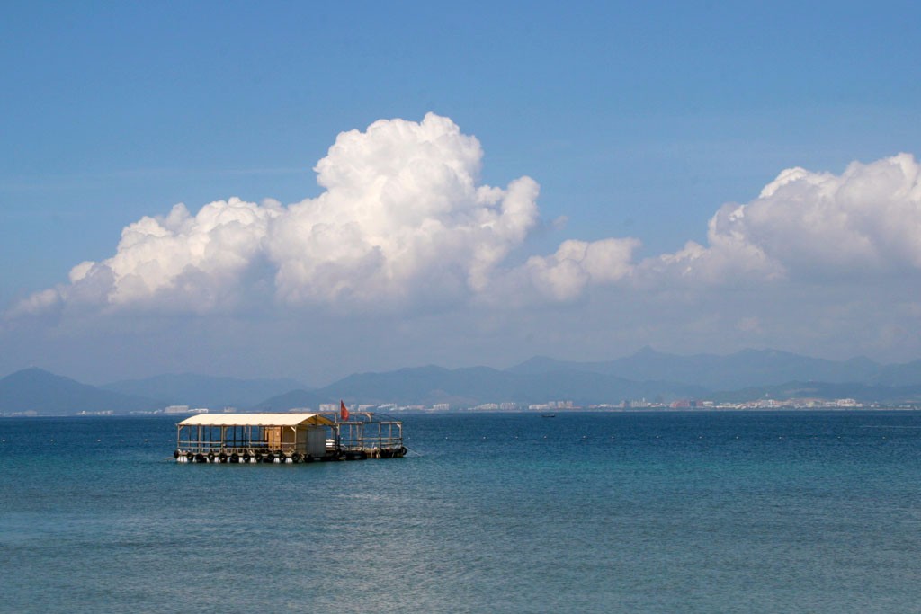 三亚情人湾一个浪漫又静谧的海湾