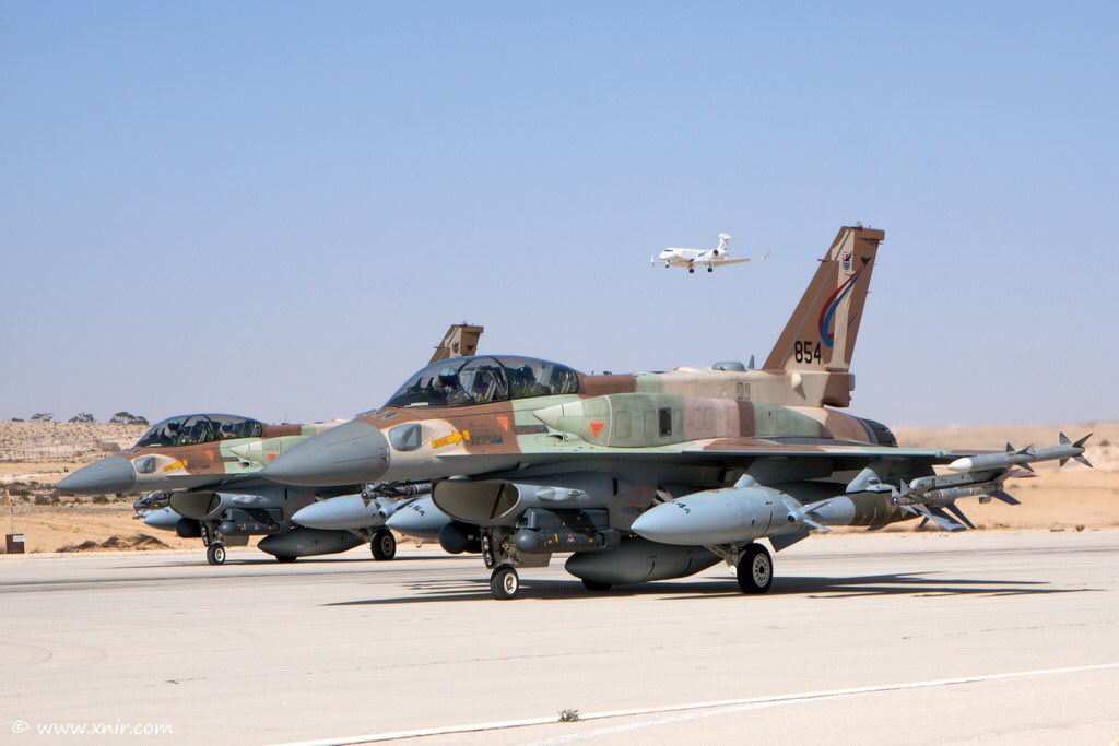 以色列f16战机再次被击落 坠机现场没有一块完整的零件