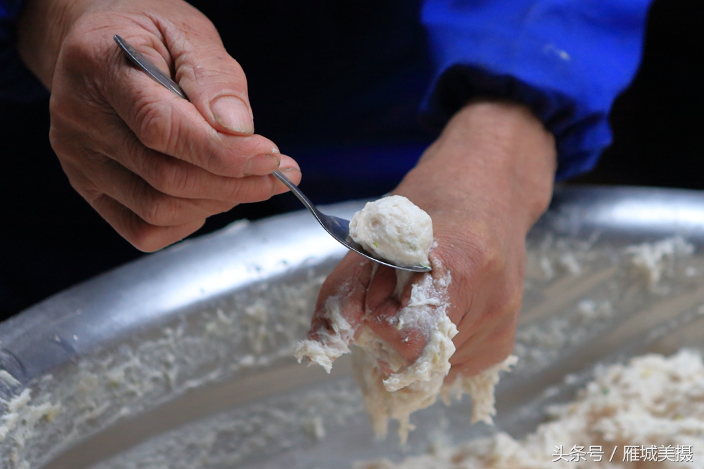 鱼丸煮几分钟才会熟透 鱼丸煮几分钟才会熟透呢