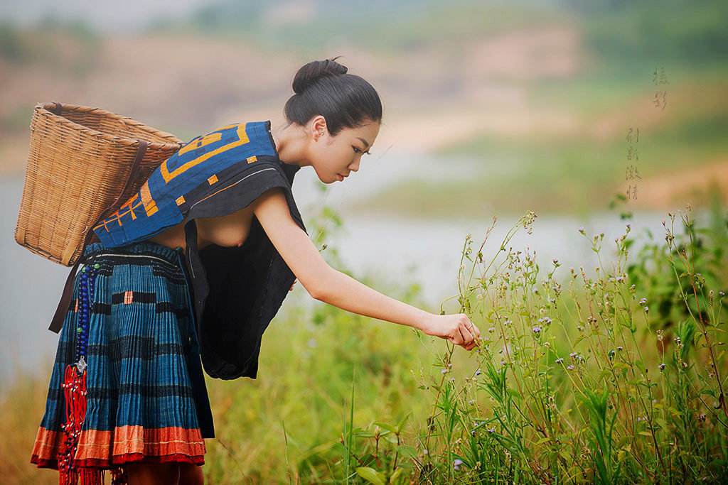 广西瑶族史漂亮瑶老丫的纯然美作者滕远渊