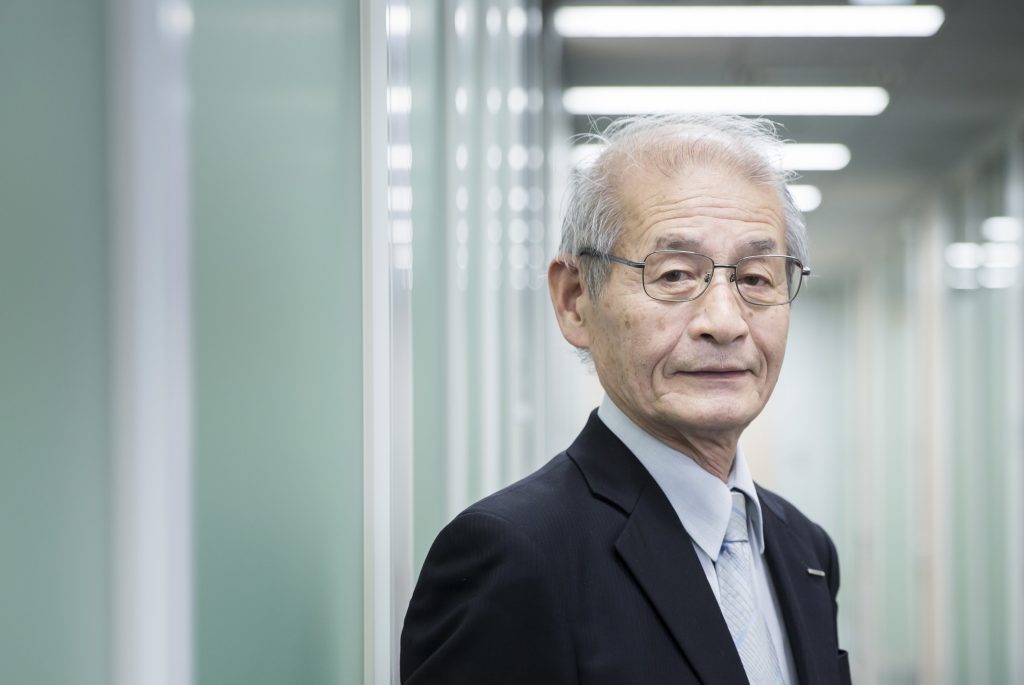 锂电池之父吉野彰现身说法 自动驾驶普及需要电池技术