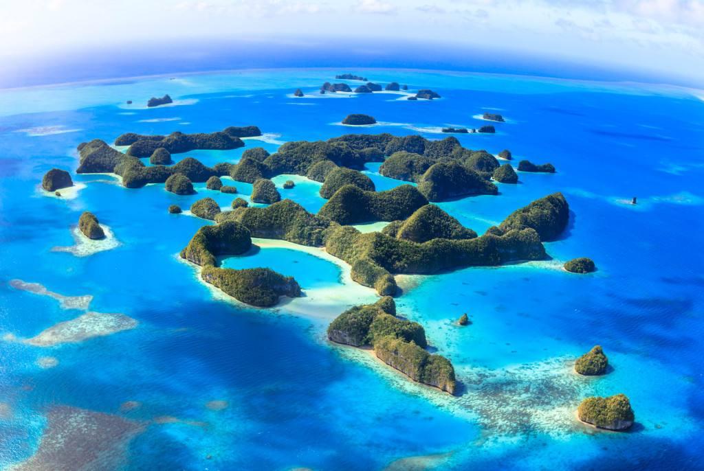 七十群岛帕劳的自然保护区,一般只能远观,七十群岛最合适的方法是乘坐