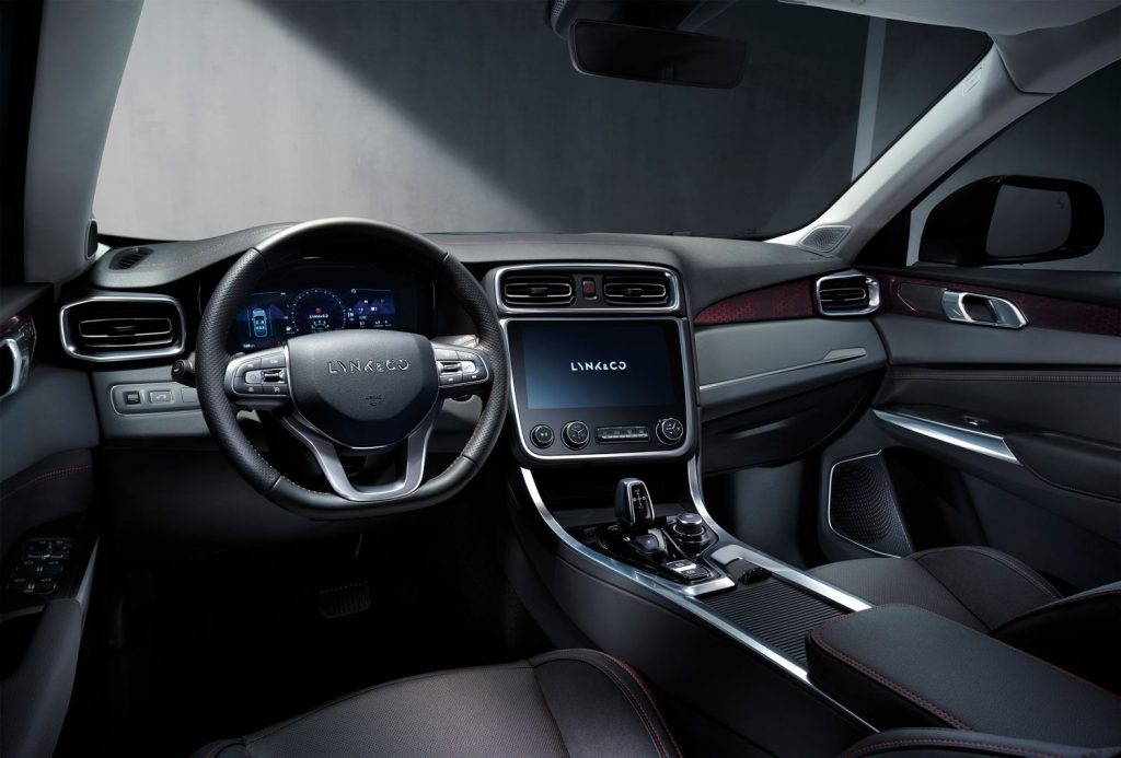 终身质保、免费救援、流量不要钱 领克01为何