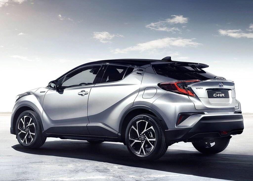 丰田可真是太狠了! 国产后的小型suv敢卖20万! 还有人说要加价?