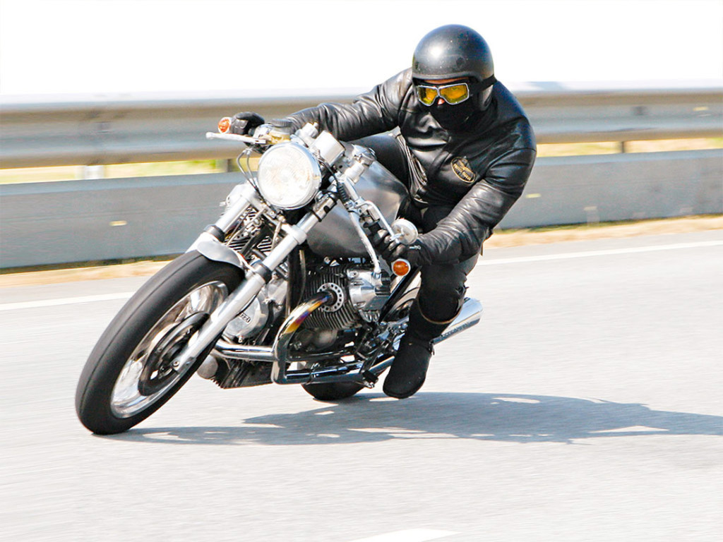 日本那么多著名摩托车厂家,为什么日本人骑摩托车的却很少?