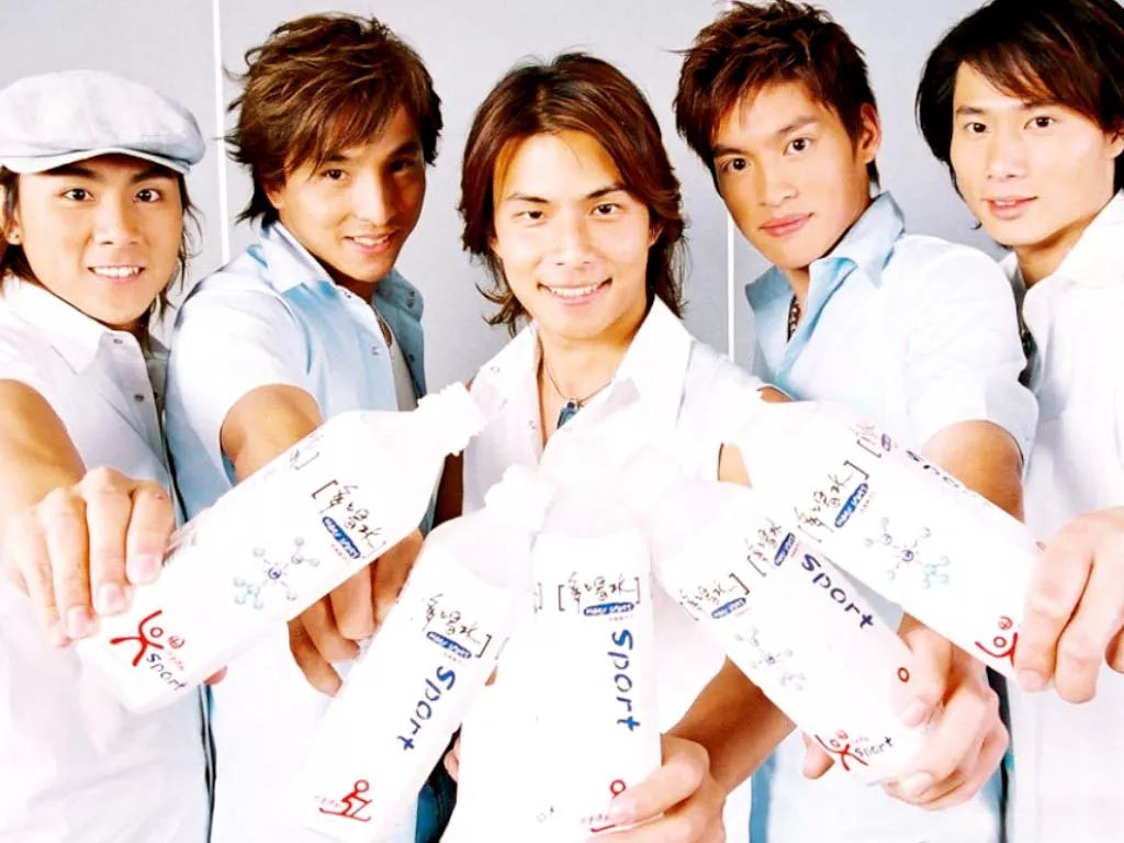 hot都合体了!下一个活久见合体组合会不会是他们?