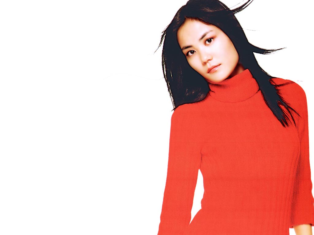 王菲暂别两女儿与谢霆锋在日本过元宵节,在ktv唱歌还有陈奕迅