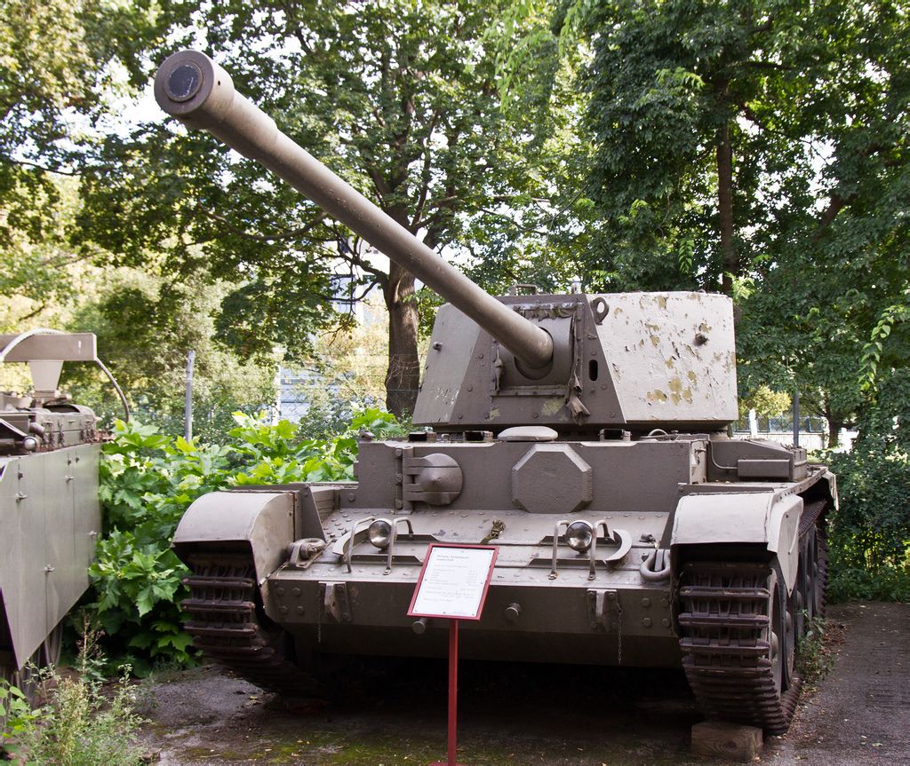 为什么英国人拥有二战时代最好的系统与设备却造不出好坦克