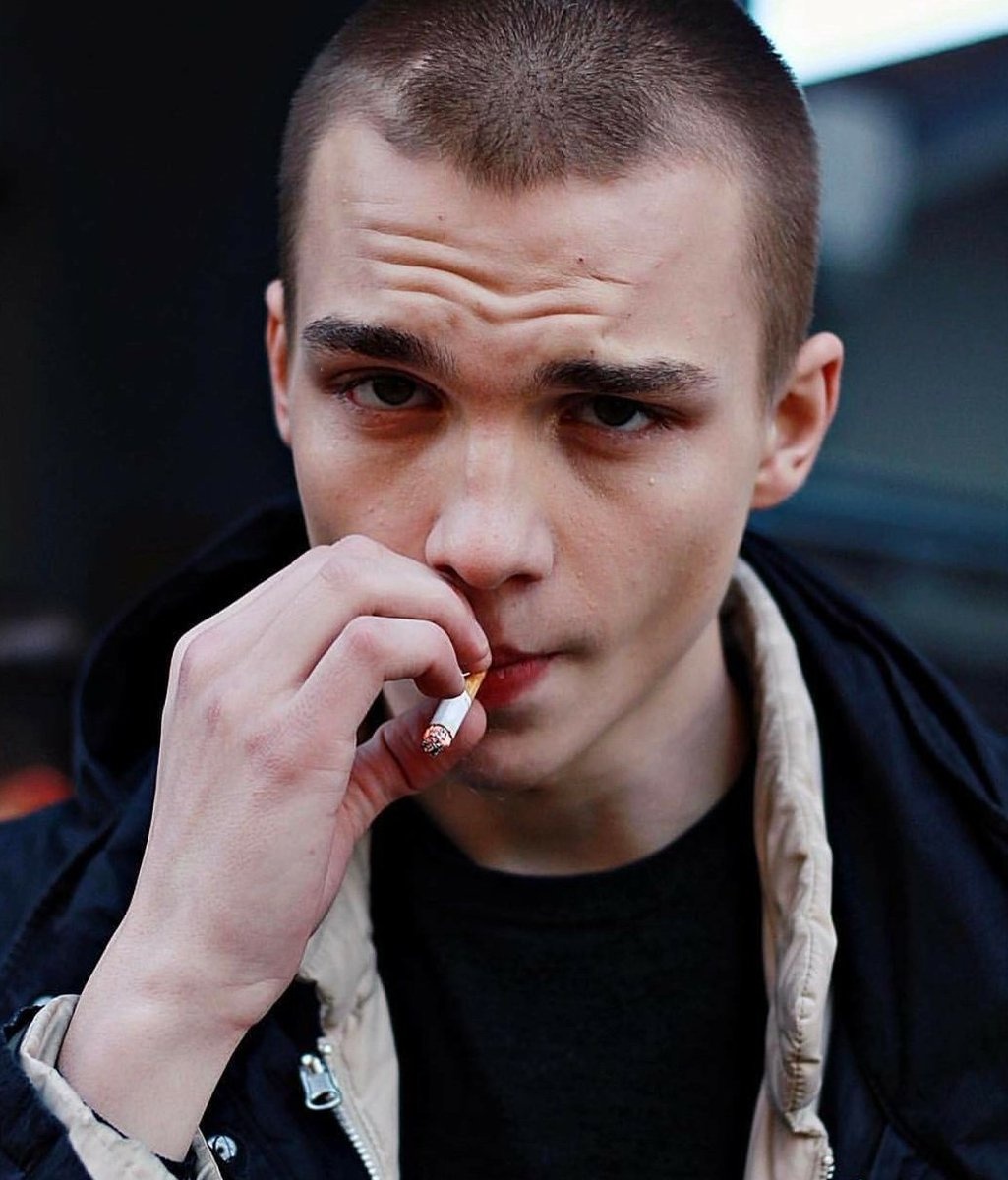 ernestklimko18岁的ernest是过去一年最受关注的新生代模特