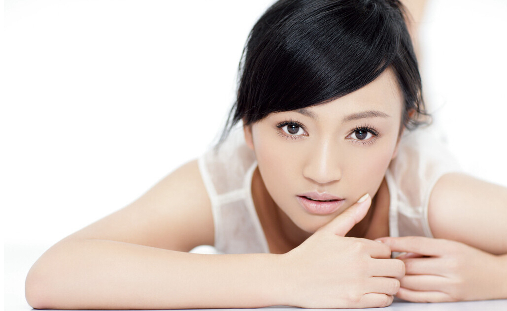 罗海琼中国内地女演员.1999年,毕业于上海戏剧学院表演系95级本科.