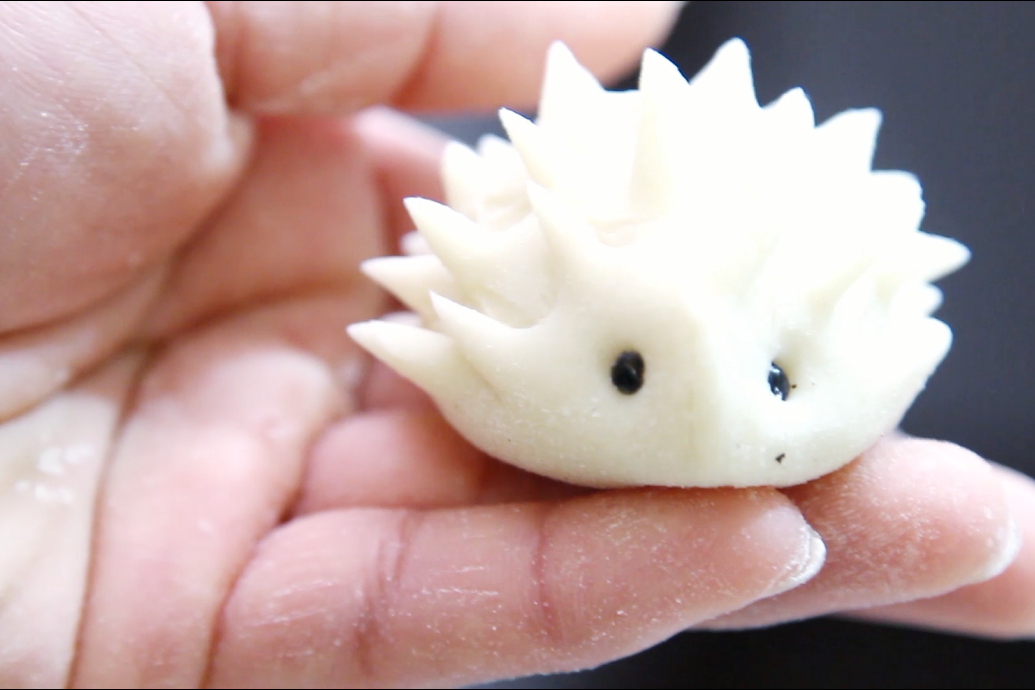 有趣又好吃的"刺猬馒头"太可爱了,都不忍心下口