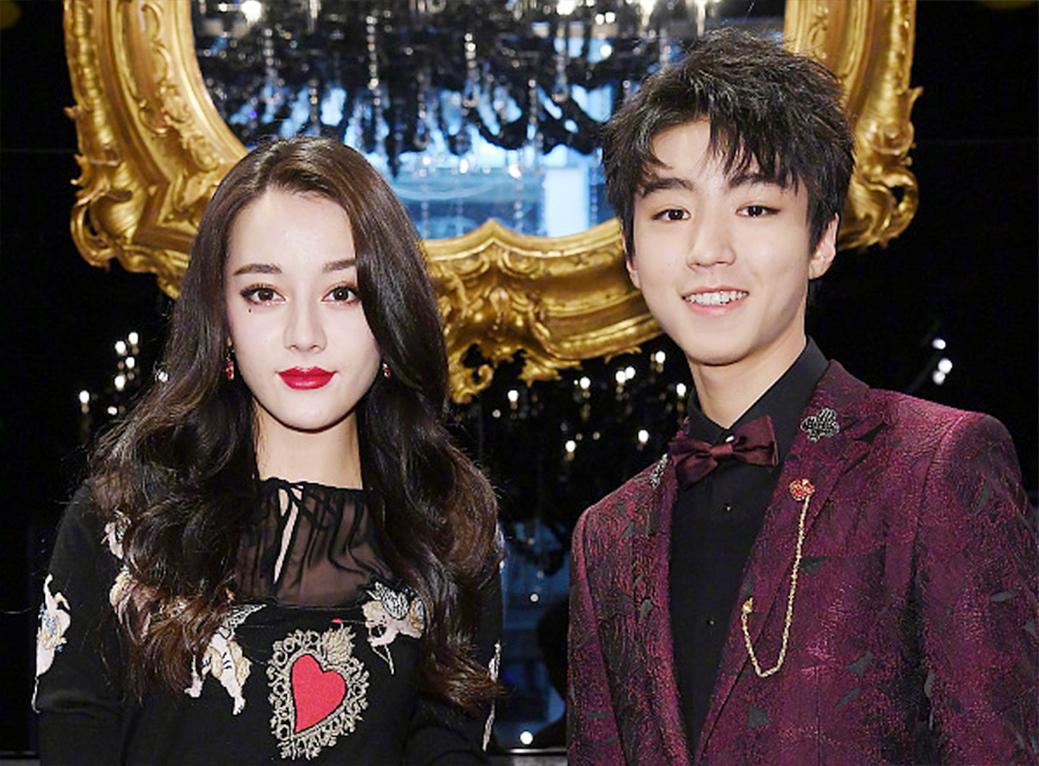 迪丽热巴王俊凯合体亮相时装周,被赞"女王迪和王子凯"!