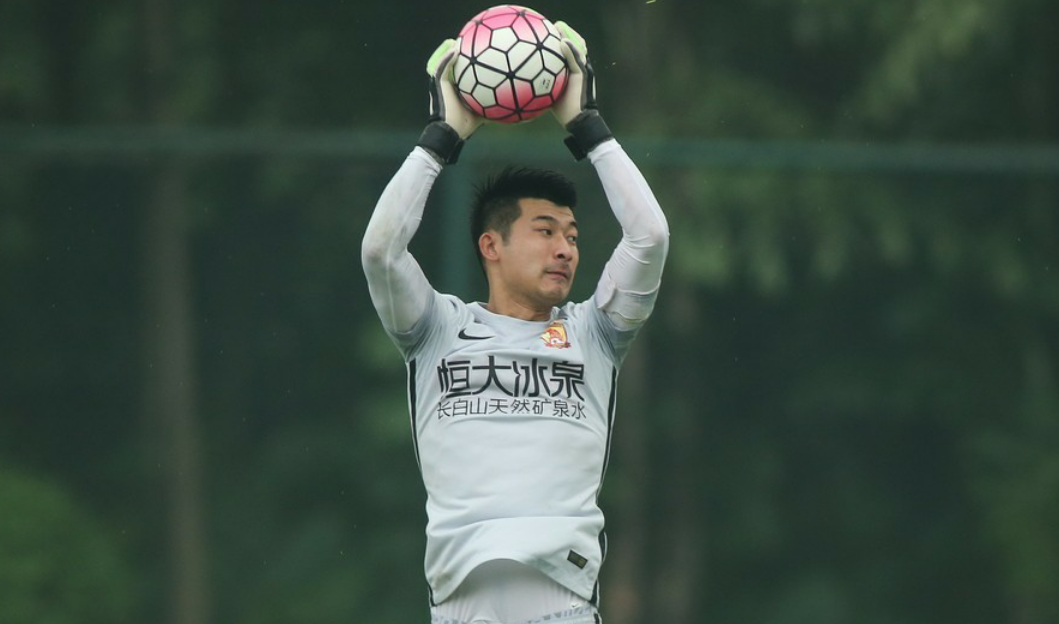 广州恒大二号门将刘殿座心里苦