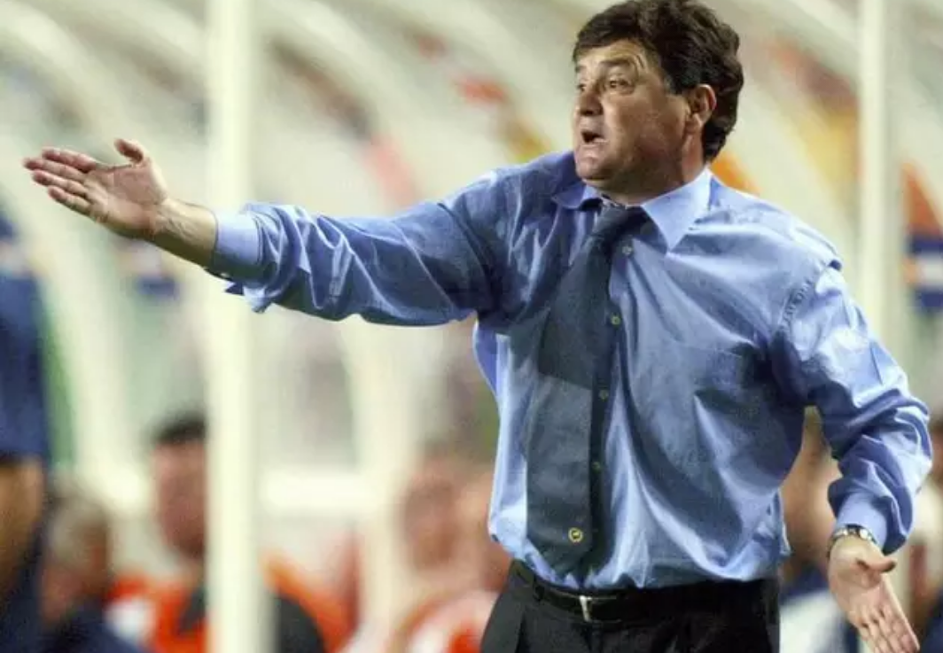 国足历届主教练,虽然日光已经渐渐的远去,但是