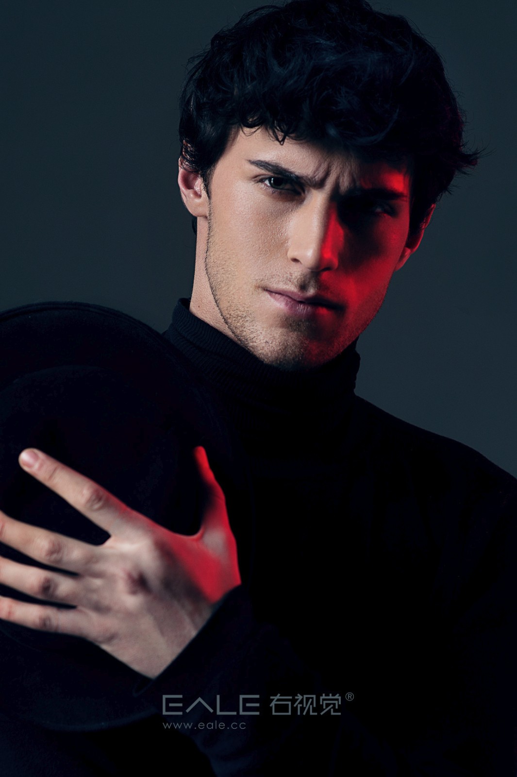 来自北欧的帅哥!暗夜骑士