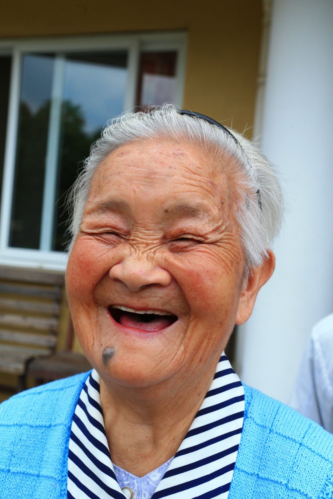 敬老院里的笑声