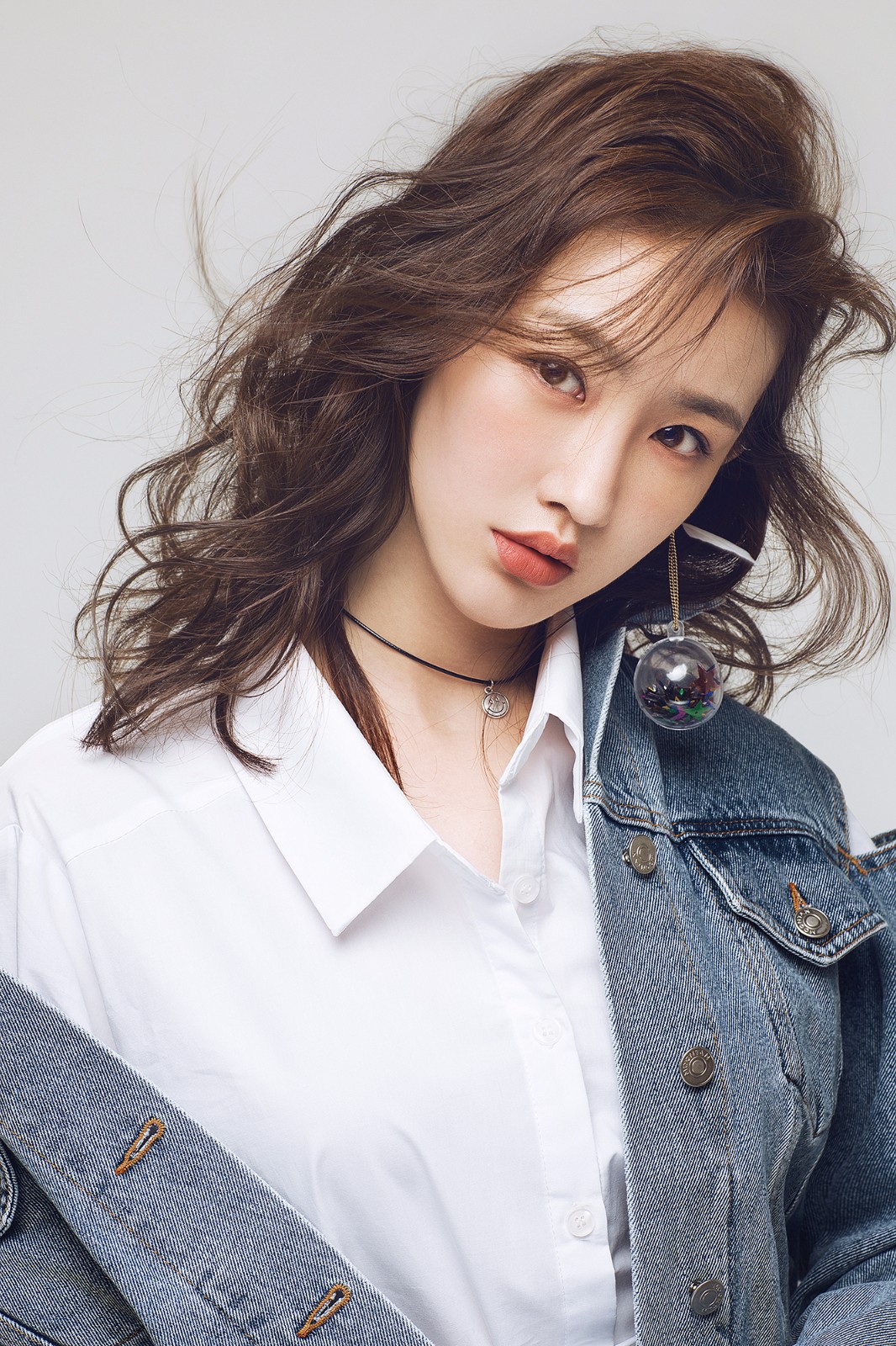 95后新晋小花张雅楠 首度挑大梁出演电影《爱·凶猛》女一号