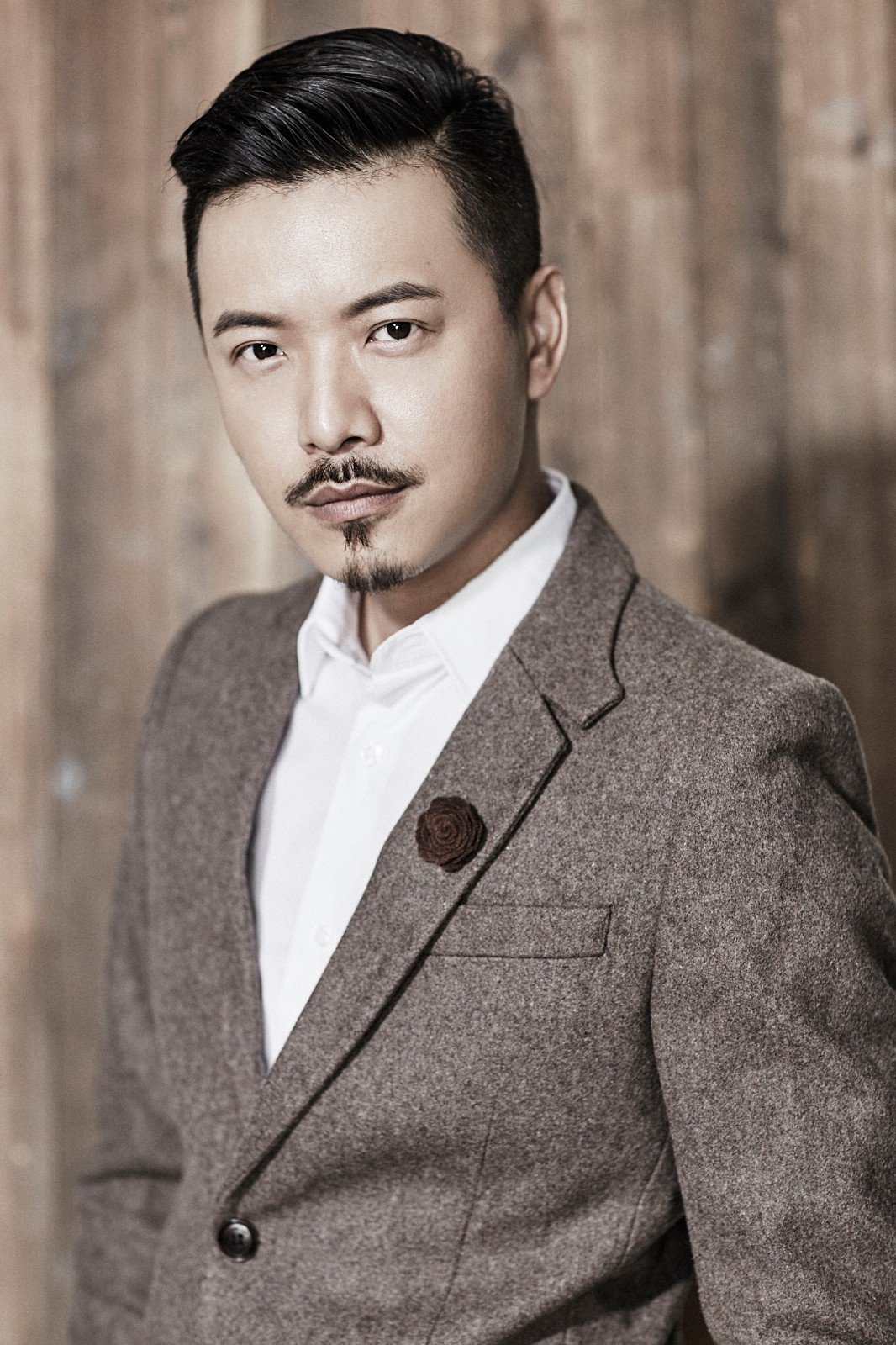 项斌主演《潜龙》湖南台首播 饰演大反派让人又爱又恨