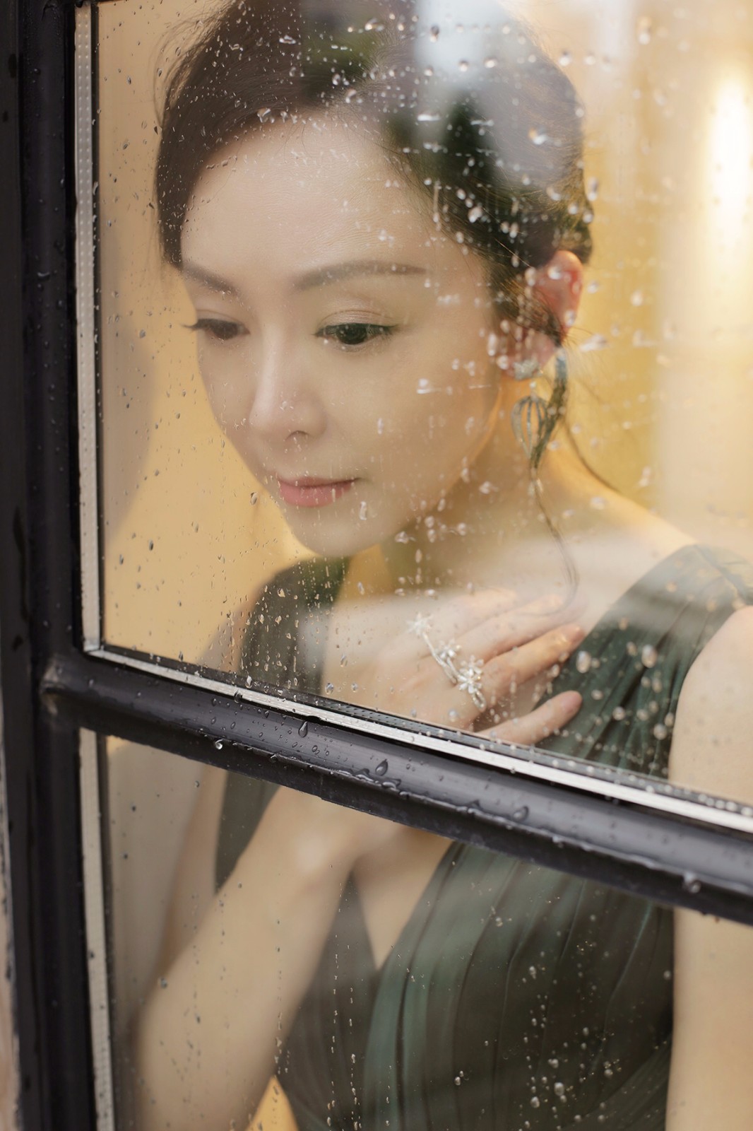 许榕真唯美生日大片 笑靥嫣然宛若人鱼公主