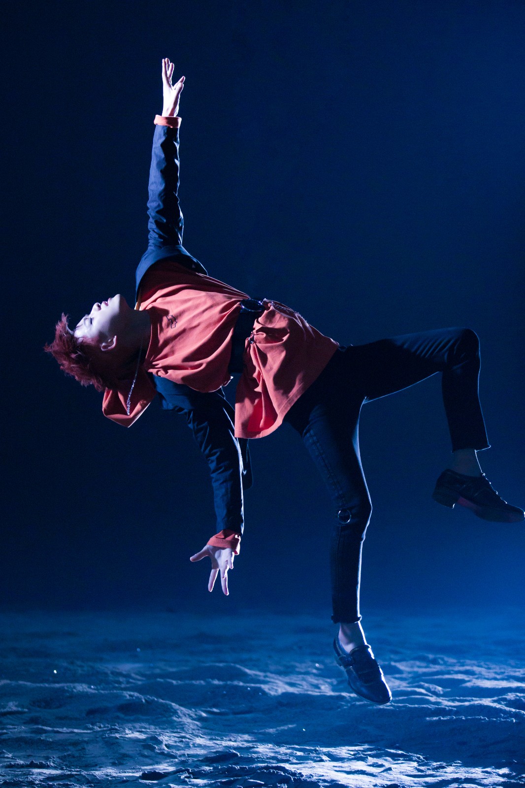 敖犬《young sinatra》mv上线 上演纯粹的爱情告白