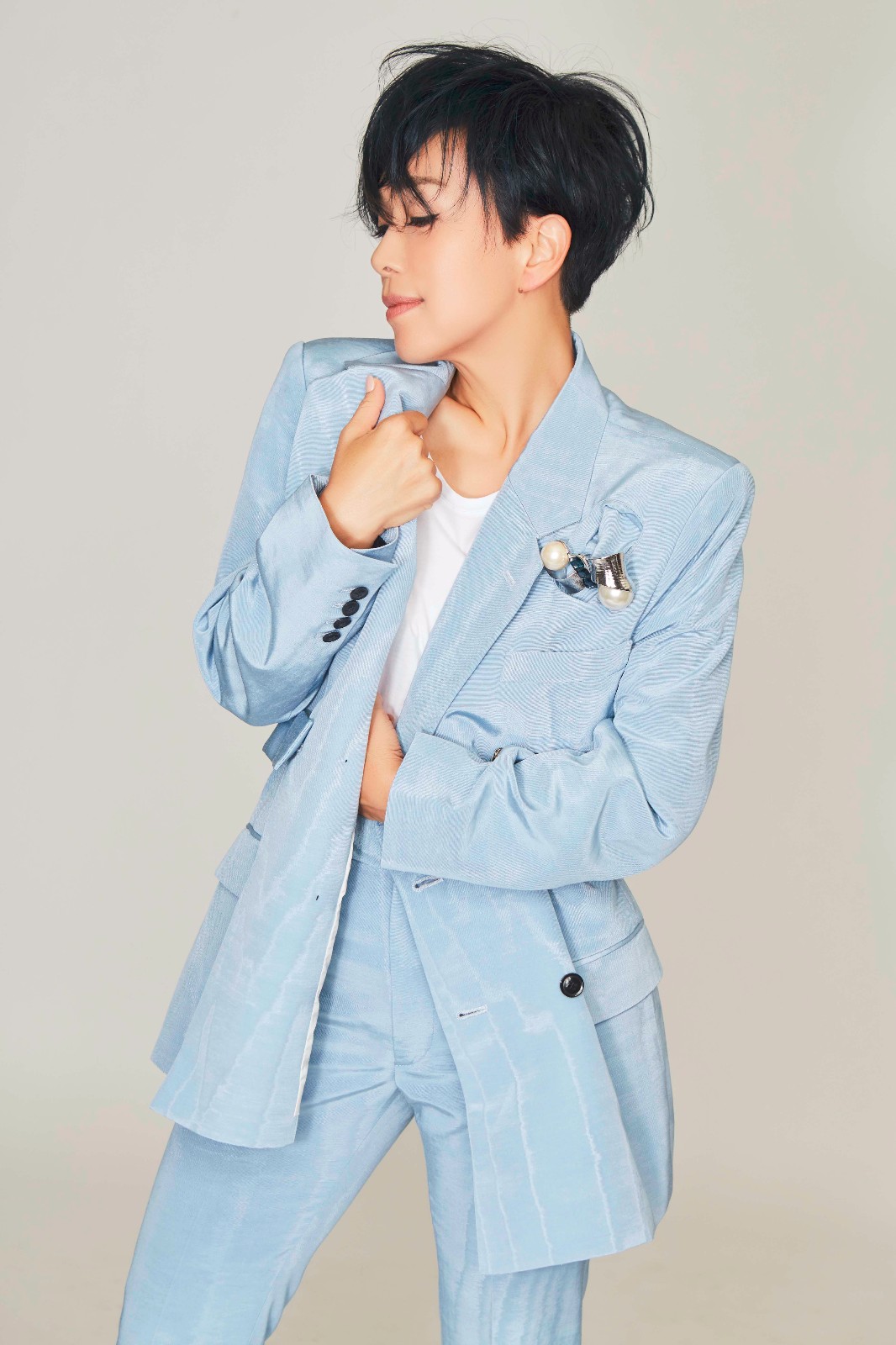 歌手陈明新专辑上线 完美演绎现代女性"柔与刚"