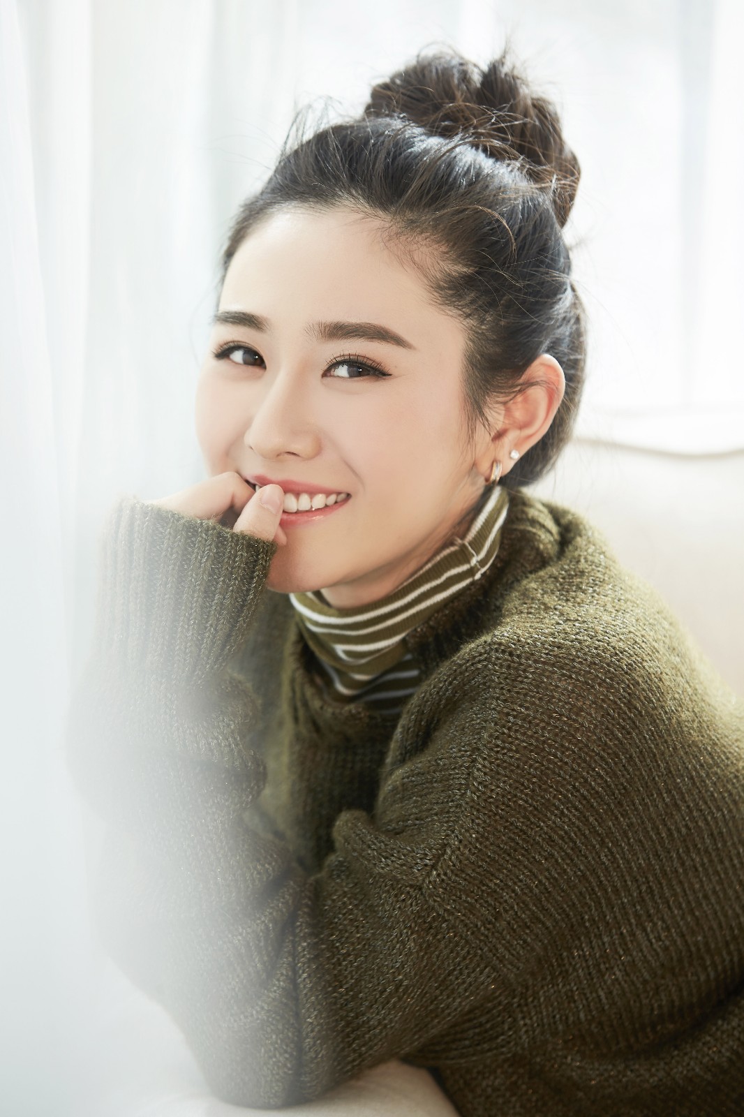 苗青冬日写真温暖曝光暖色调尽显大气甜美