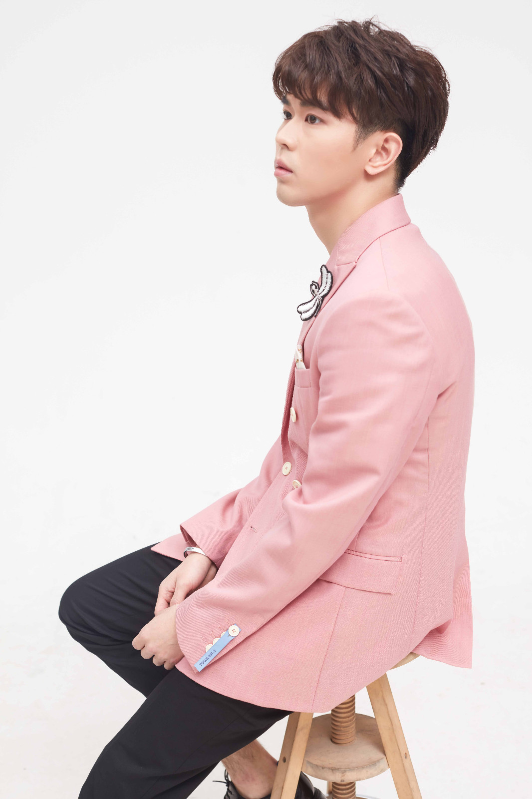 刘珂最新ep《迹》全碟上线 在城市中寻找爱情足迹