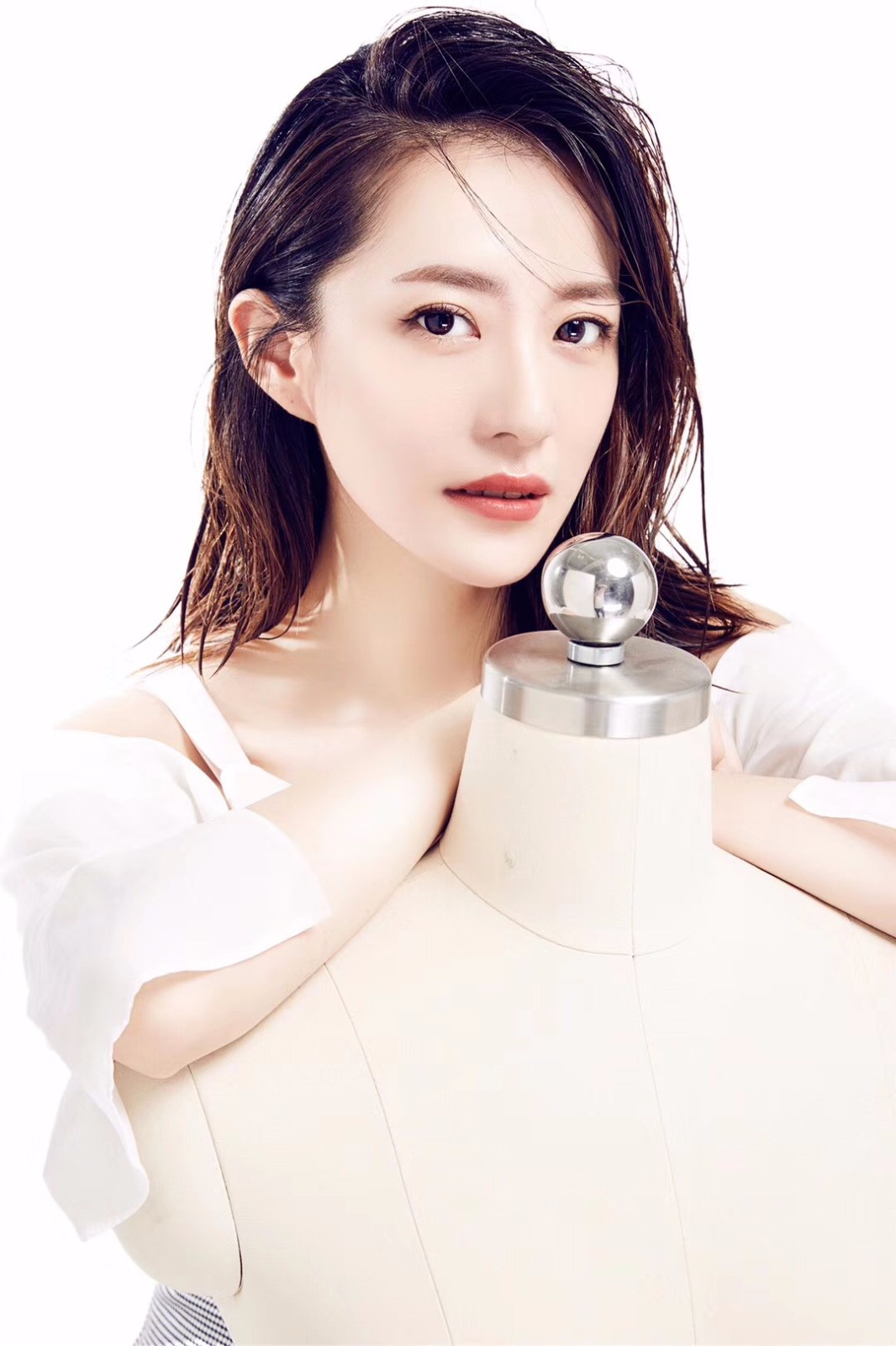 赵圆圆主演《坏爸爸》为爱搭建彩虹桥 演绎中国好女儿